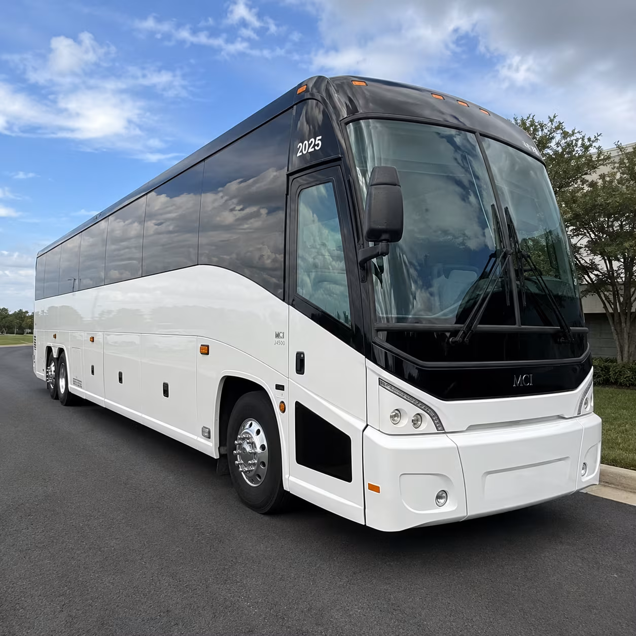 cardinals game day buses make state farm stadium easy