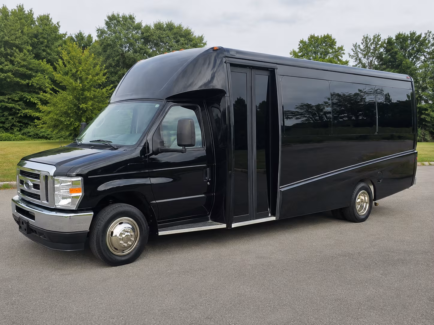 glendale wedding transportation onboard seating