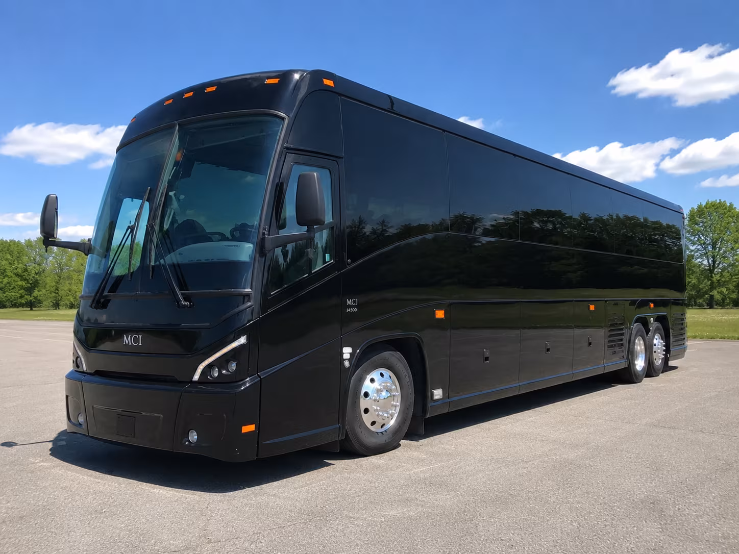 rent a bus to the wigwam resort from glendale