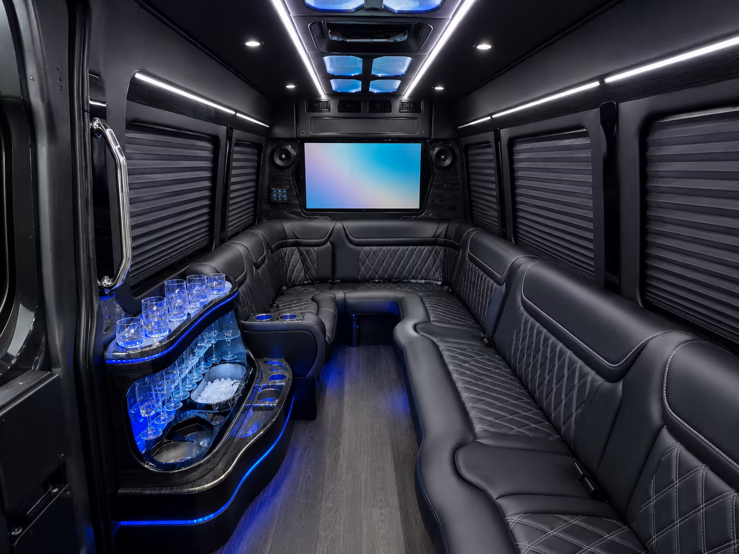 westgate entertainment district buses for nights out and private events